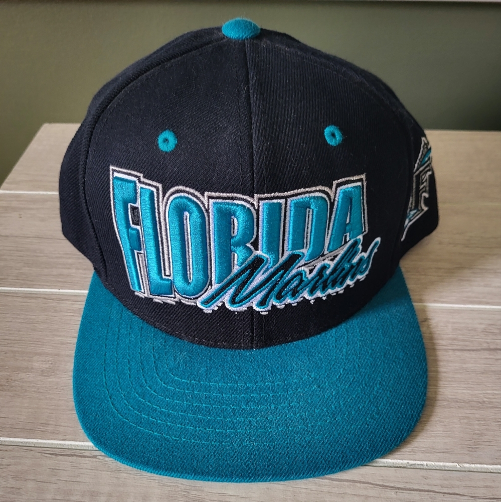 Florida Marlins SnapBack Flat Trim MLB Baseball Hat Vintage American Needle 1918